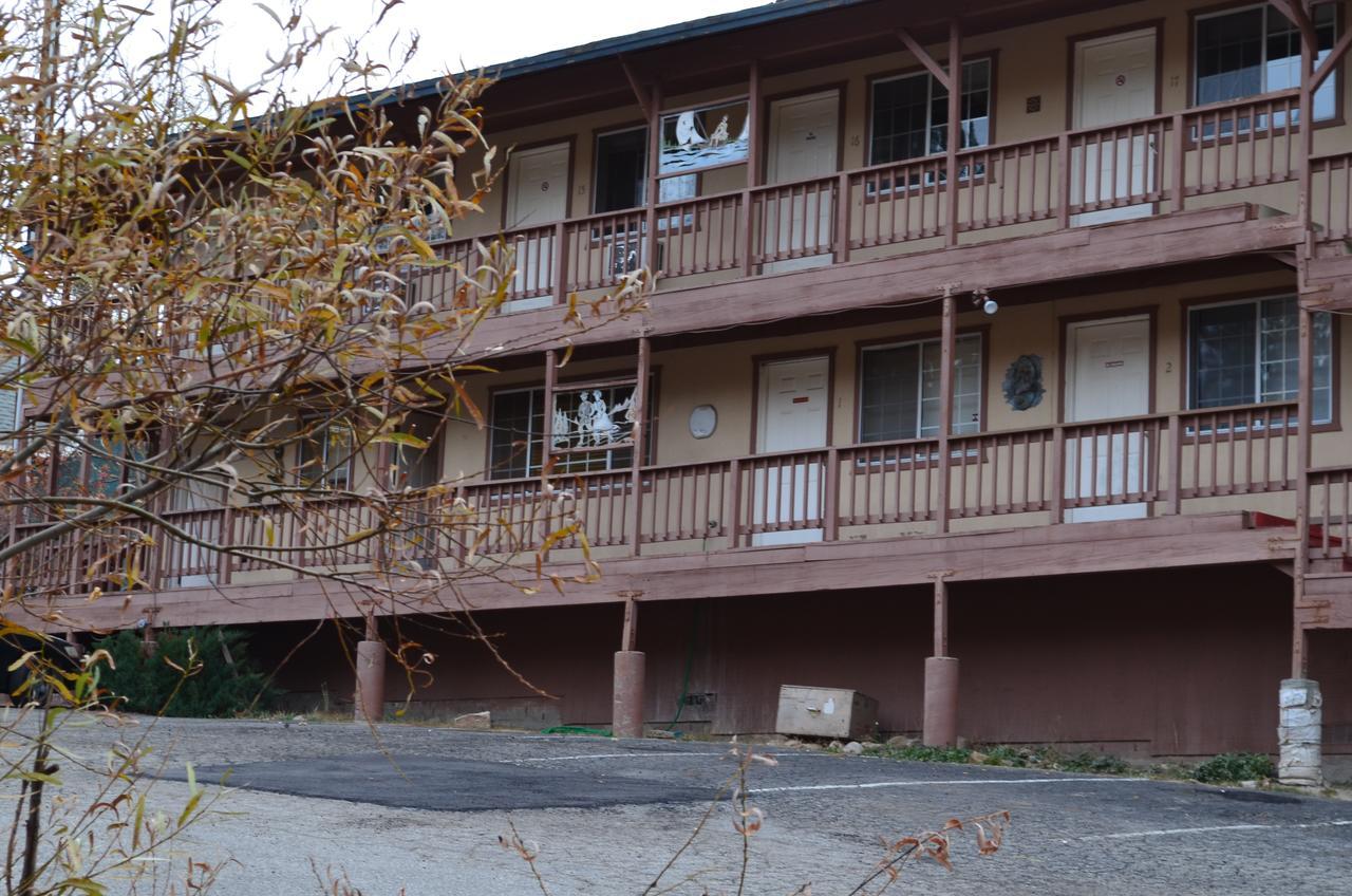 Deep Creek Motel Running Springs Dış mekan fotoğraf